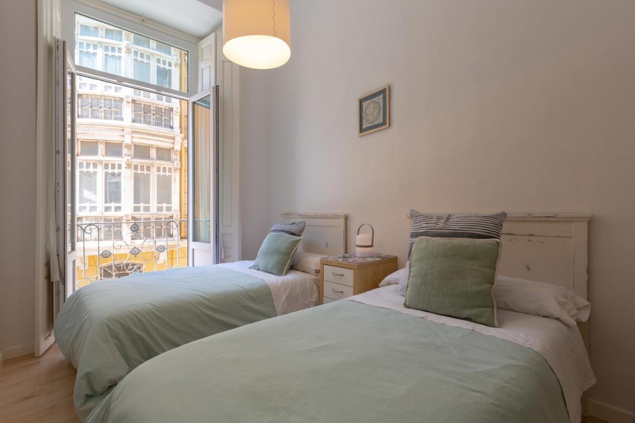 Luminoso Apartamento De Dos Habitaciones Con Vistas A Las Catedral Málaga Eksteriør billede