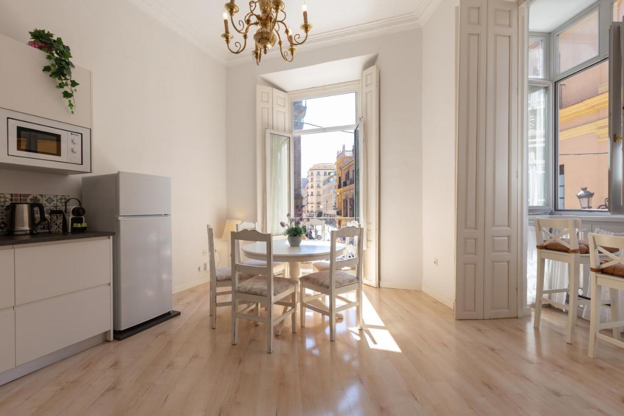 Luminoso Apartamento De Dos Habitaciones Con Vistas A Las Catedral Málaga Eksteriør billede